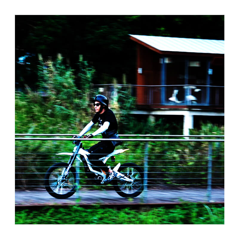 Electric Dirt Bike Style M1 (3)