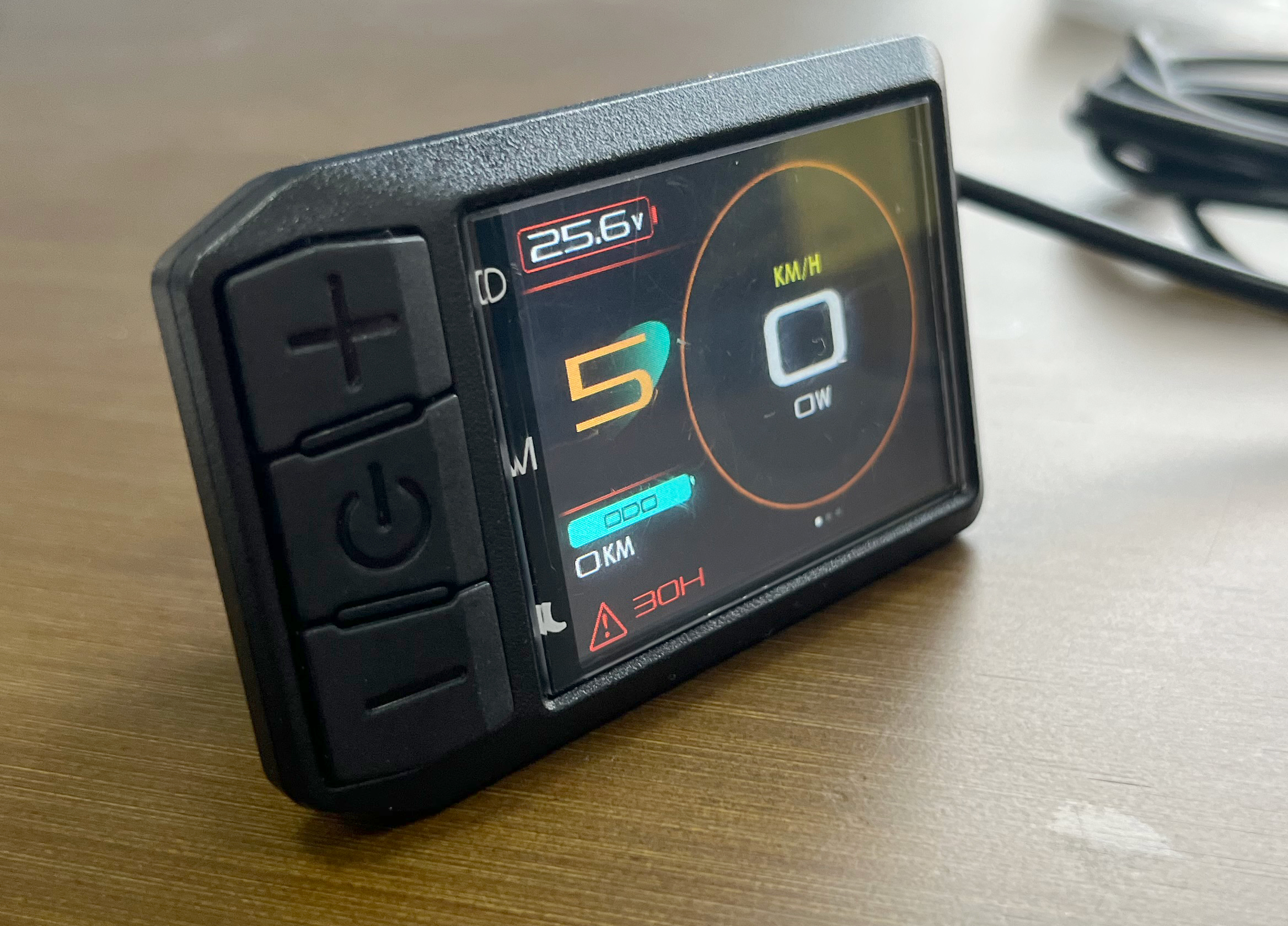 600c